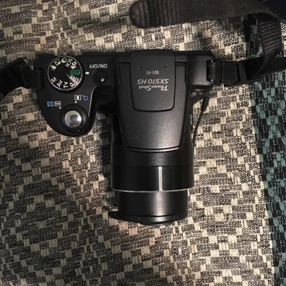 Excellent condition canon PowerShot sx510 hs - Picture 3 of 4
